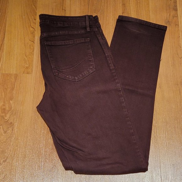 3/$75 SALE! NYDJ Marilyn Slim Straight Jeans, Burgundy - Picture 5 of 5